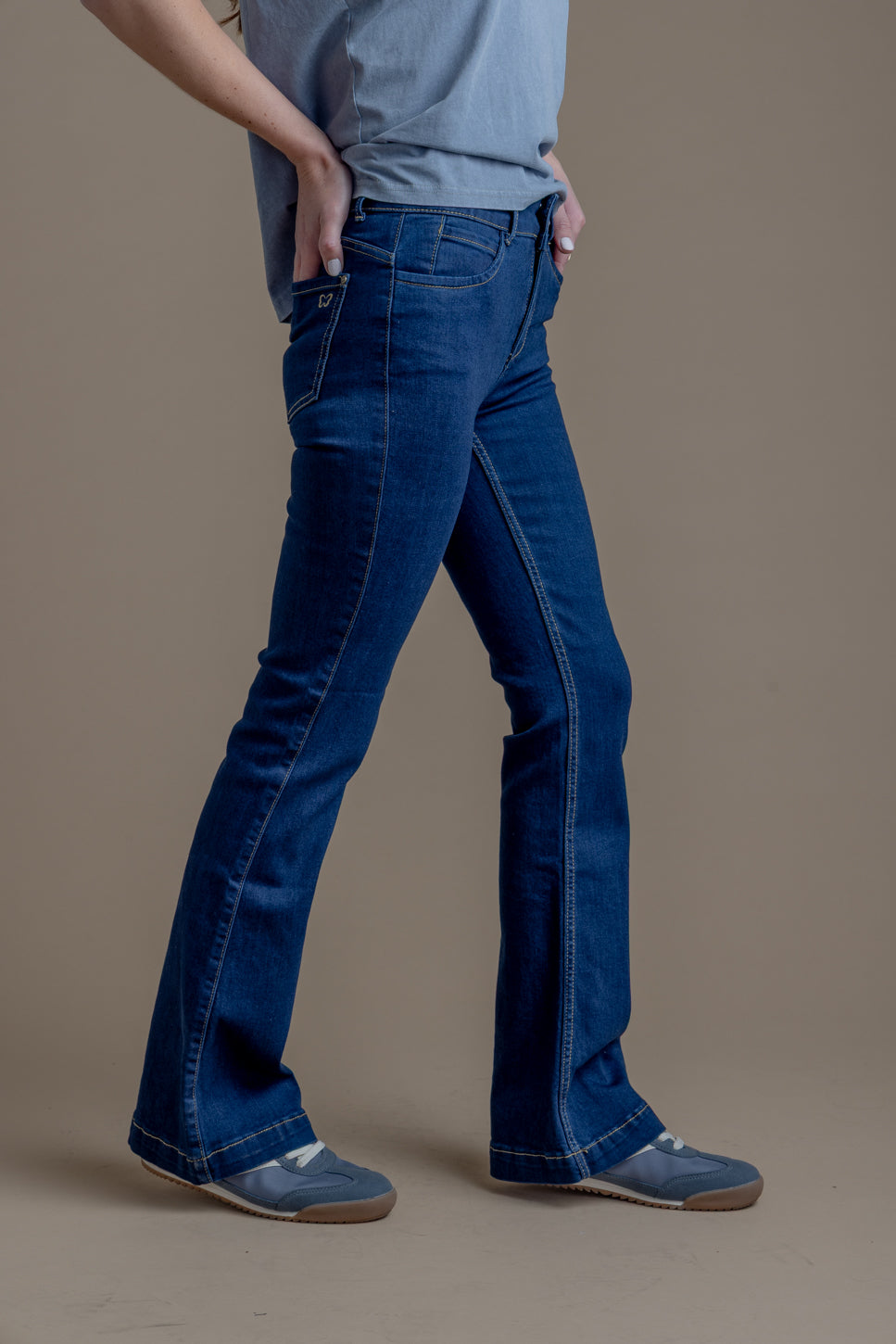 Jeans Flo Flare Dark Azul Efesis