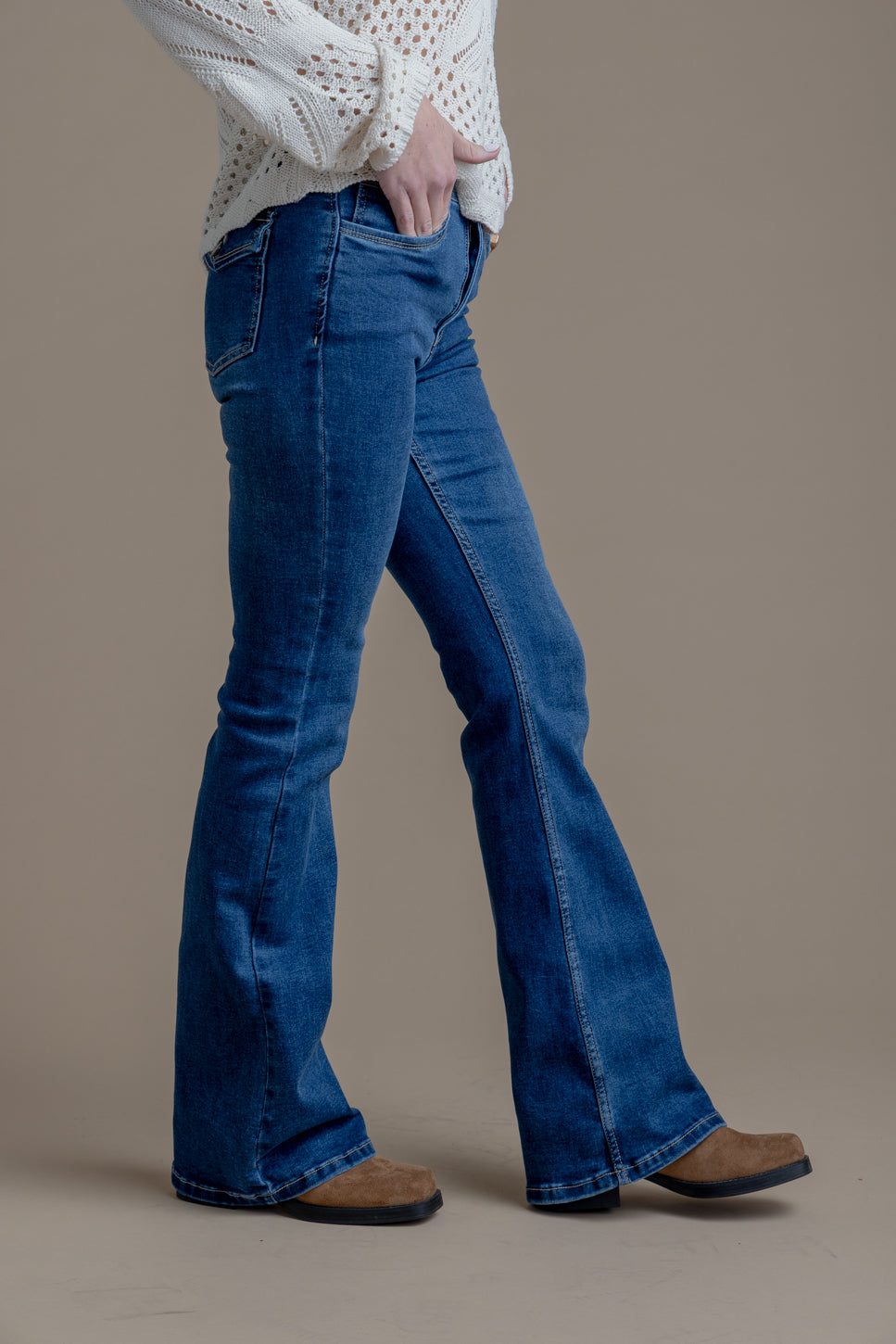 Jeans Feel Flare Bolsillo C/ Tapetas Azul Efesis