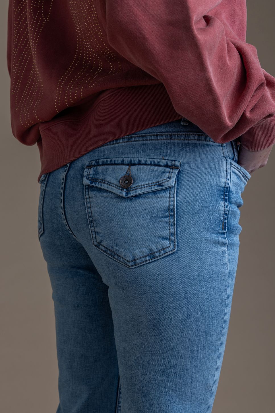 Jeans Feel Flare Bolsillo con Tapetas Azul Light Efesis