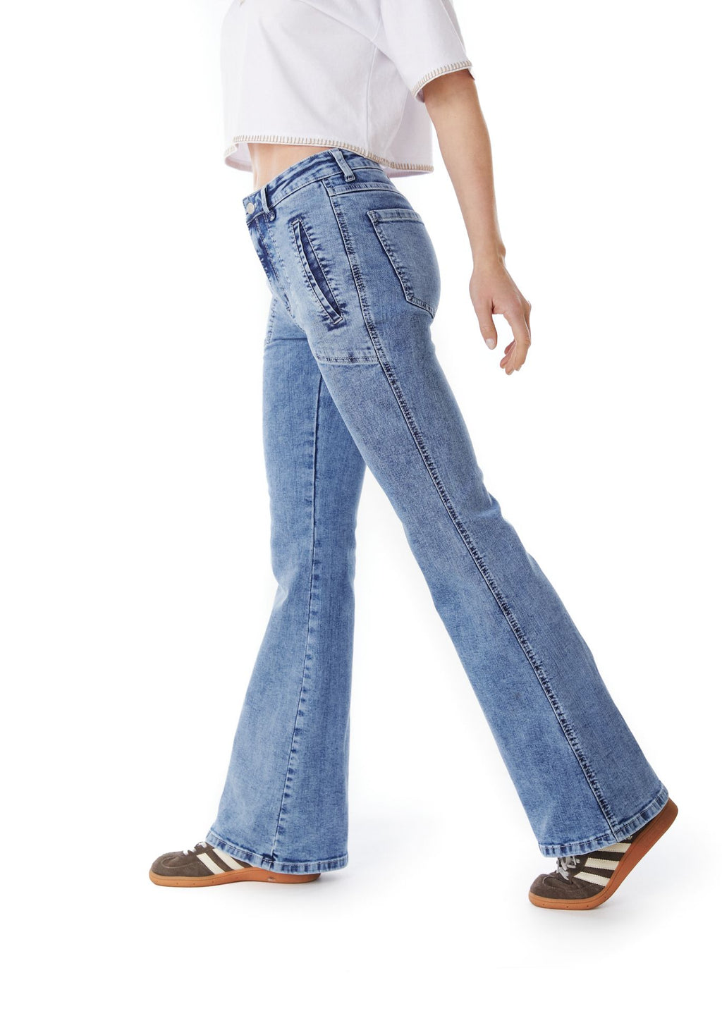 Jeans Claus Flare Bolsillo Vivo Interior Azul Efesis