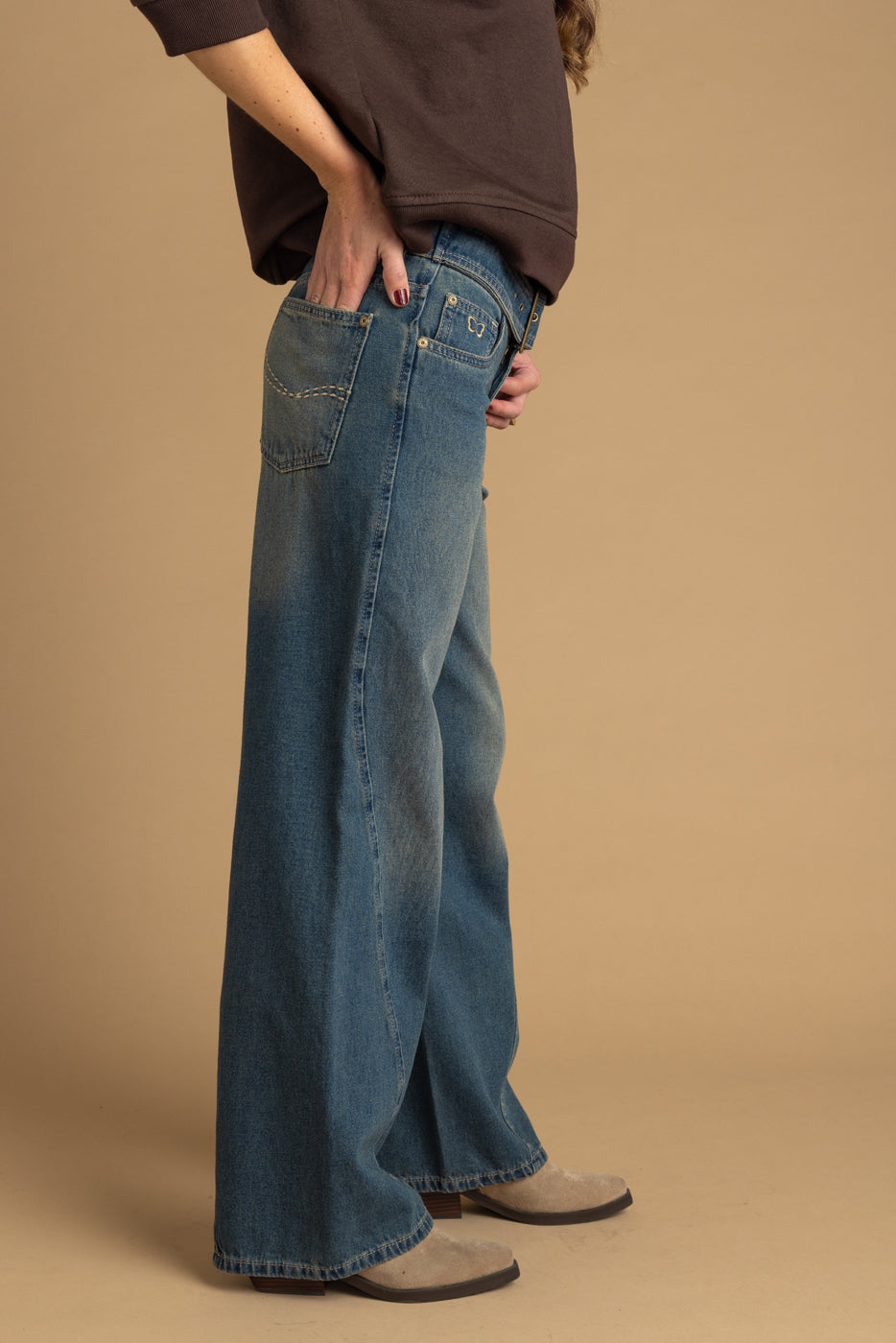 Jeans Ginger Palazzo Traspaso y Cinturon Azul Efesis