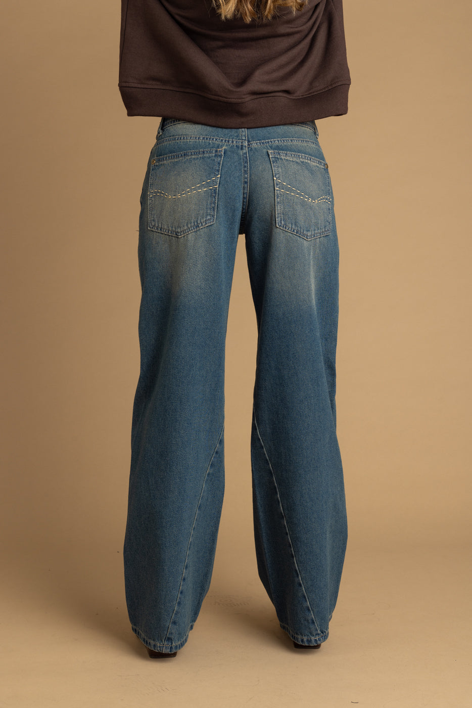 Jeans Ginger Palazzo Traspaso y Cinturon Azul Efesis
