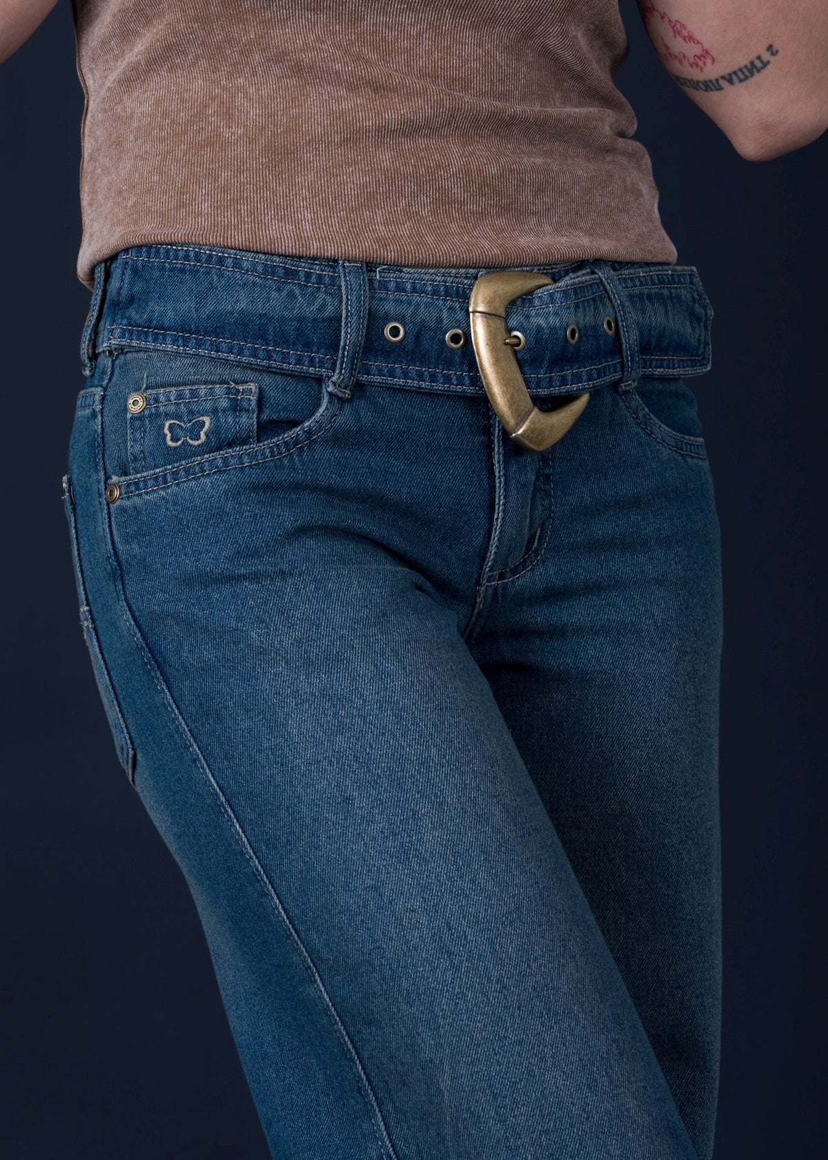 Jeans Ginger Palazzo Traspaso y Cinturon Azul Efesis
