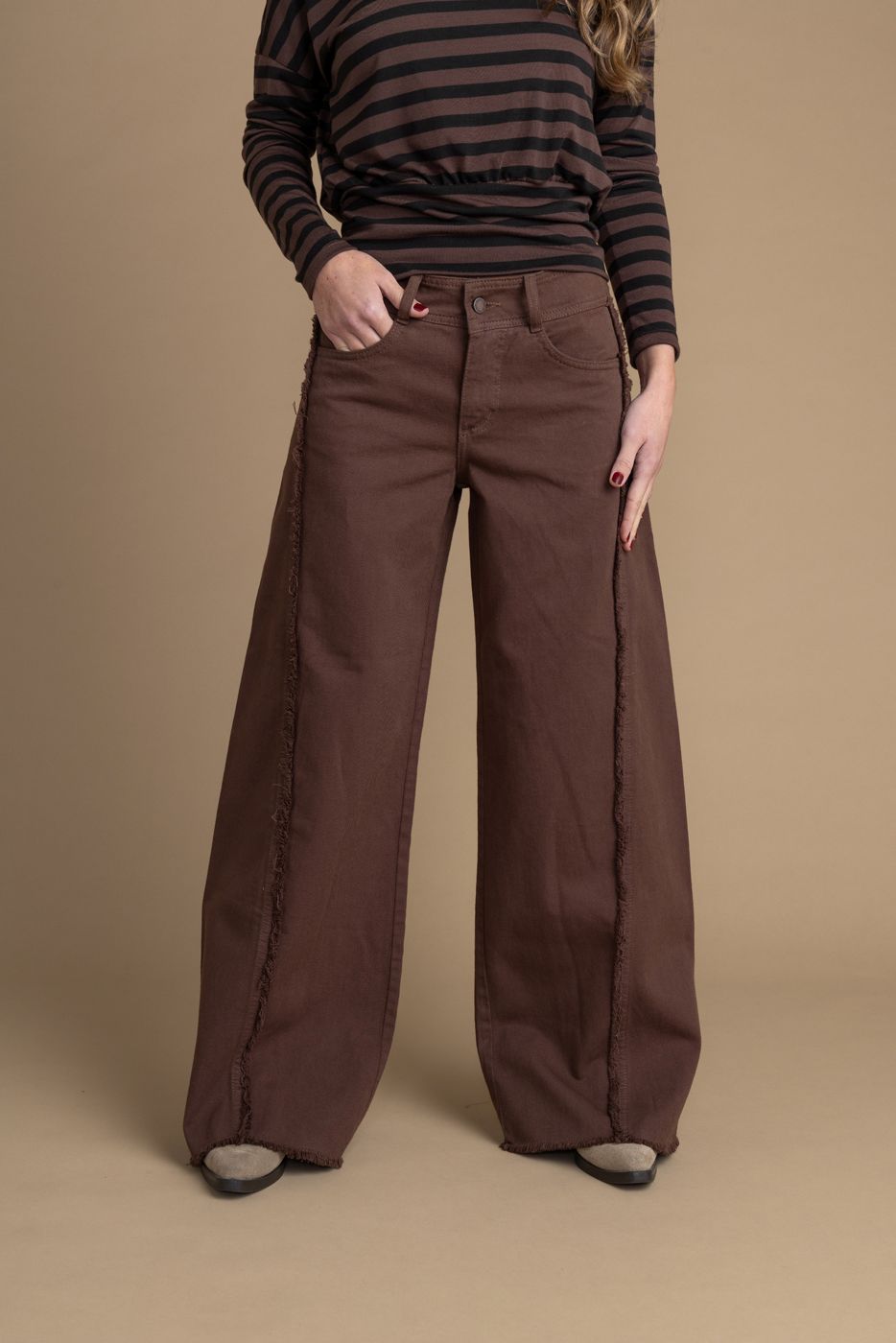 Pantalón Cocoa Palazzo Cortes Desflecado Chocolate Efesis