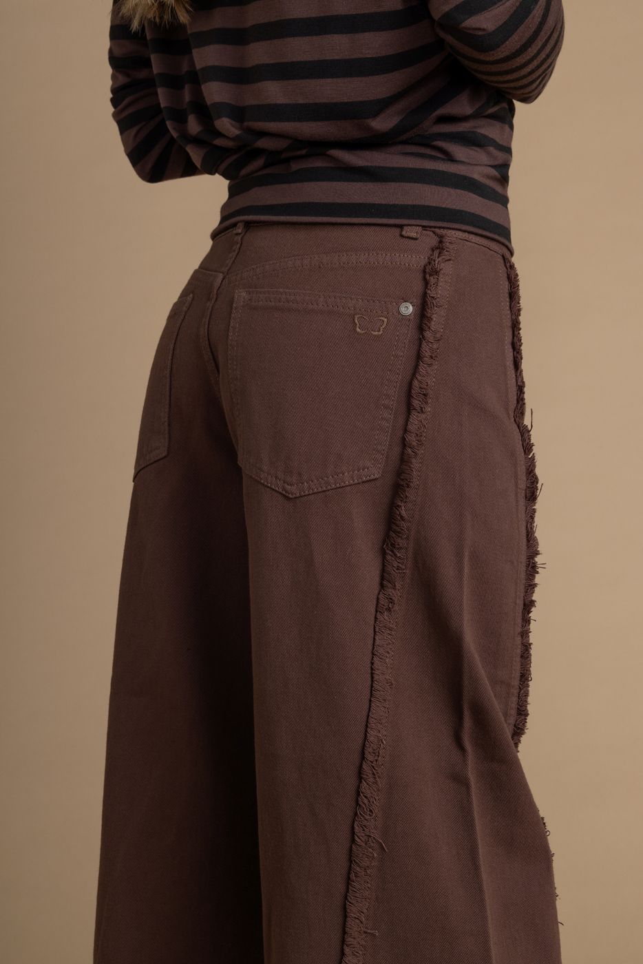 Pantalón Cocoa Palazzo Cortes Desflecado Chocolate Efesis