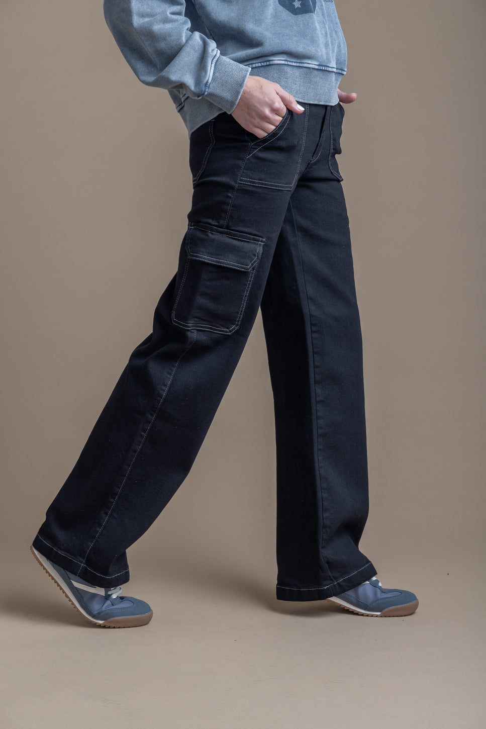 Jeans Naos Palazzo Cargo Hilo Contratono Negro Efesis