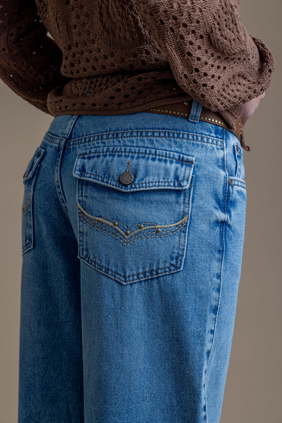 Jeans Ciapino Straight Bordado Bolsillos Azul Efesis