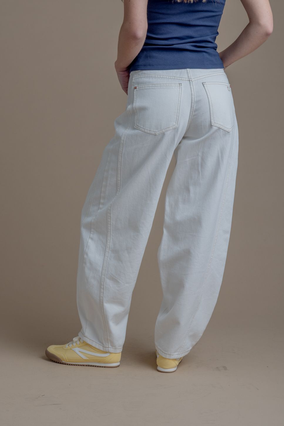 Pantalón Miletto Balloon Hilo Contratono Crudo Efesis
