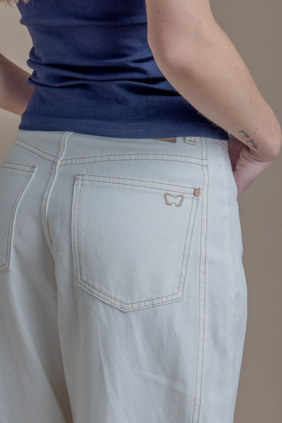 Pantalón Miletto Balloon Hilo Contratono Crudo Efesis