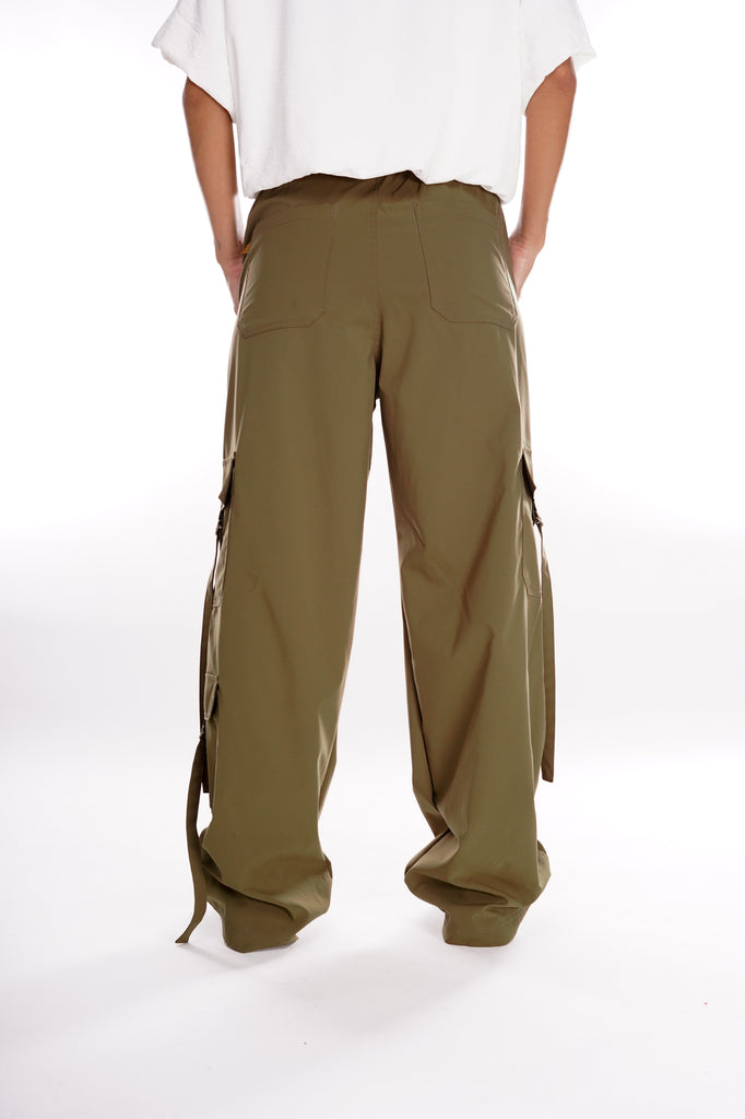 PANTALÓN DINCO WIDE CARGO PRETINA ELASTICADA