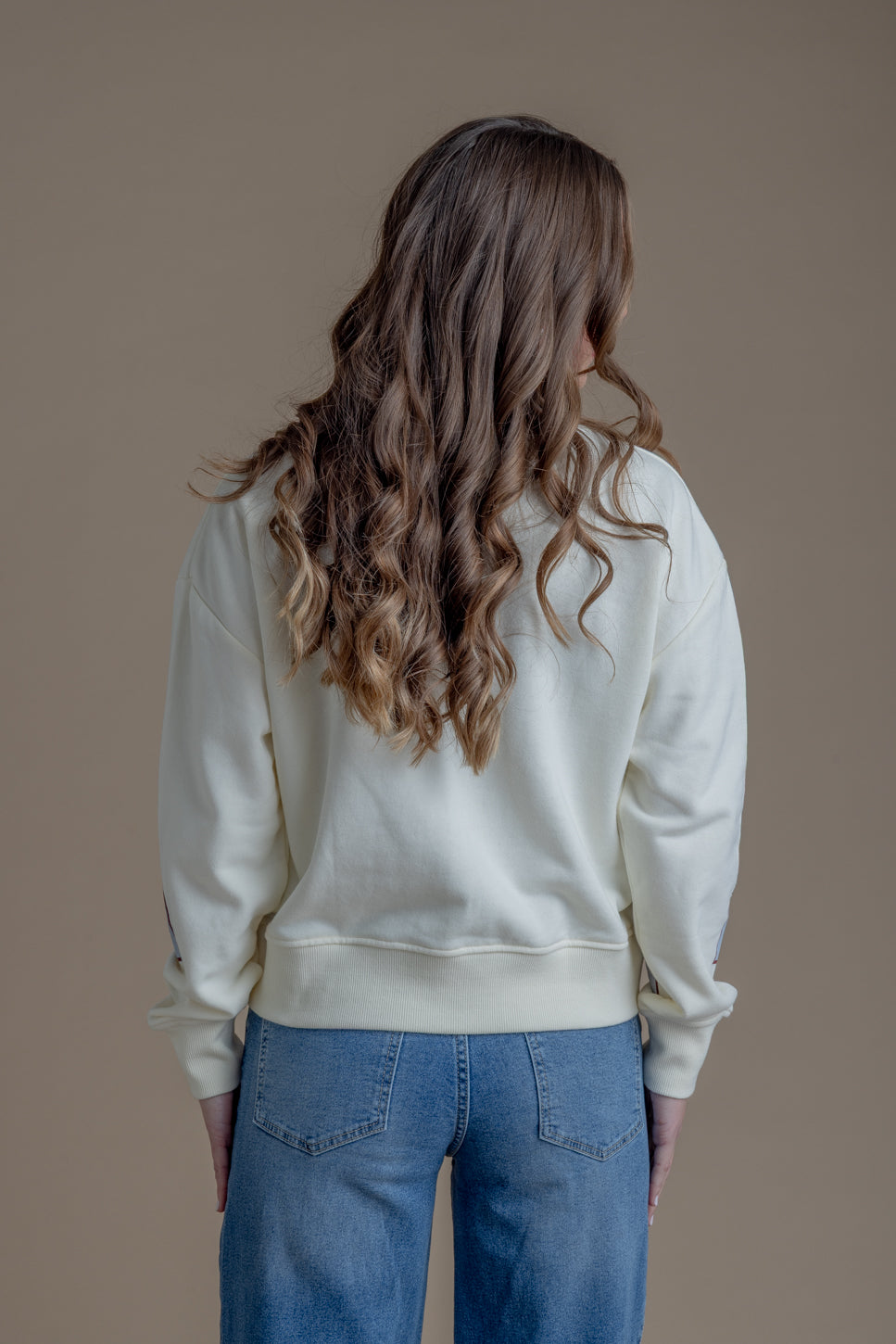 Polerón Betina Regular Estampado Crudo Efesis