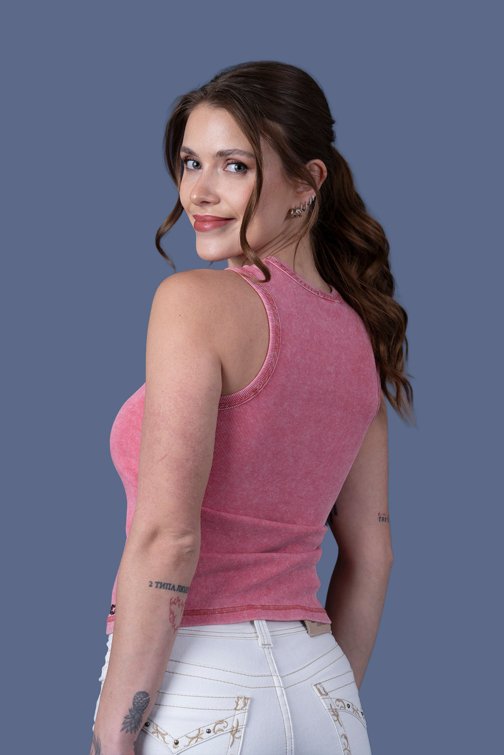 Polera Amparo Tank Fit Regular Burdeo Efesis