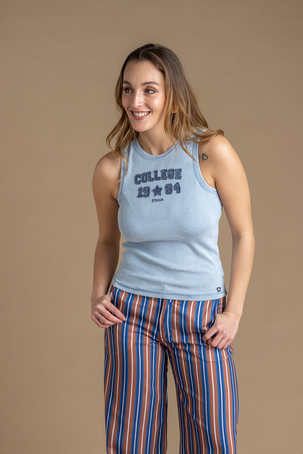 Polera Amparo Tank Fit Regular Celeste Efesis