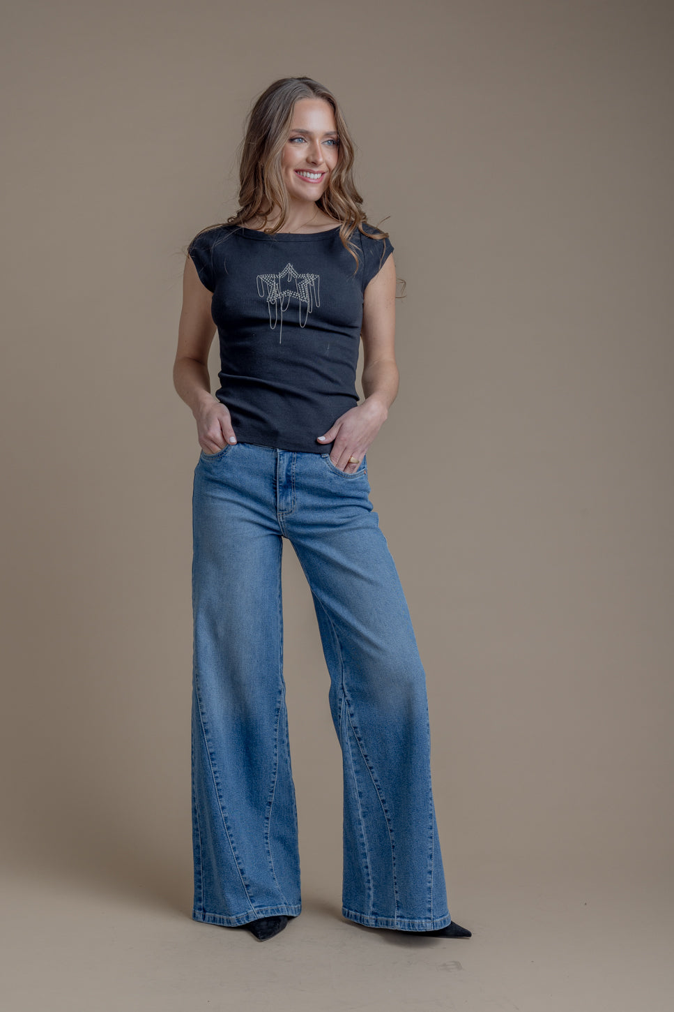 Polera Celia Regular Estrella Cadenas Negro Efesis