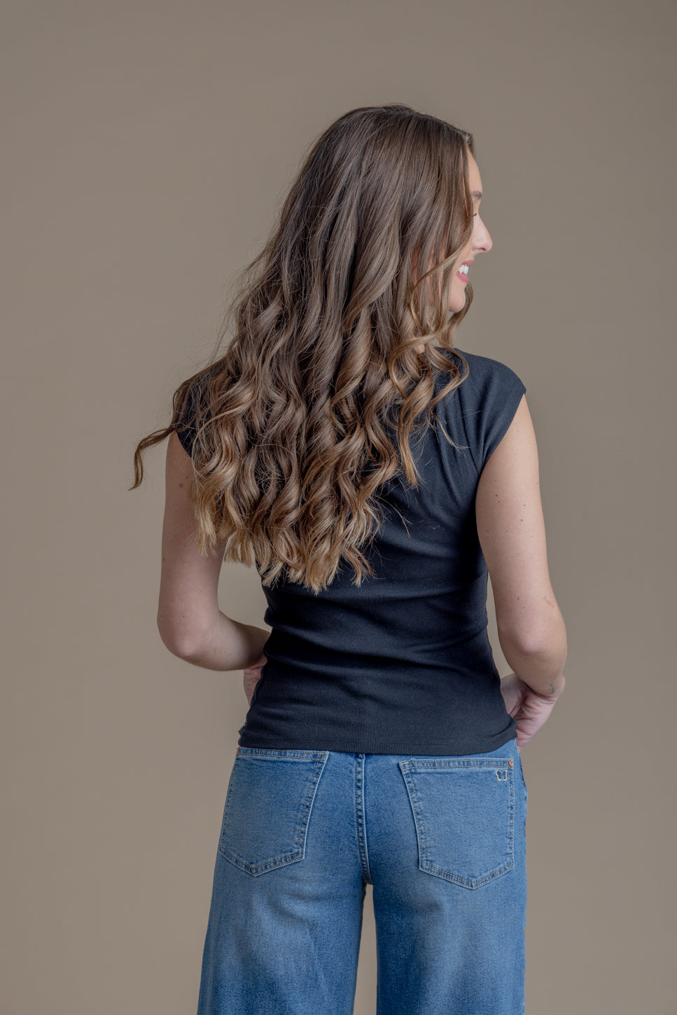 Polera Celia Regular Estrella Cadenas Negro Efesis