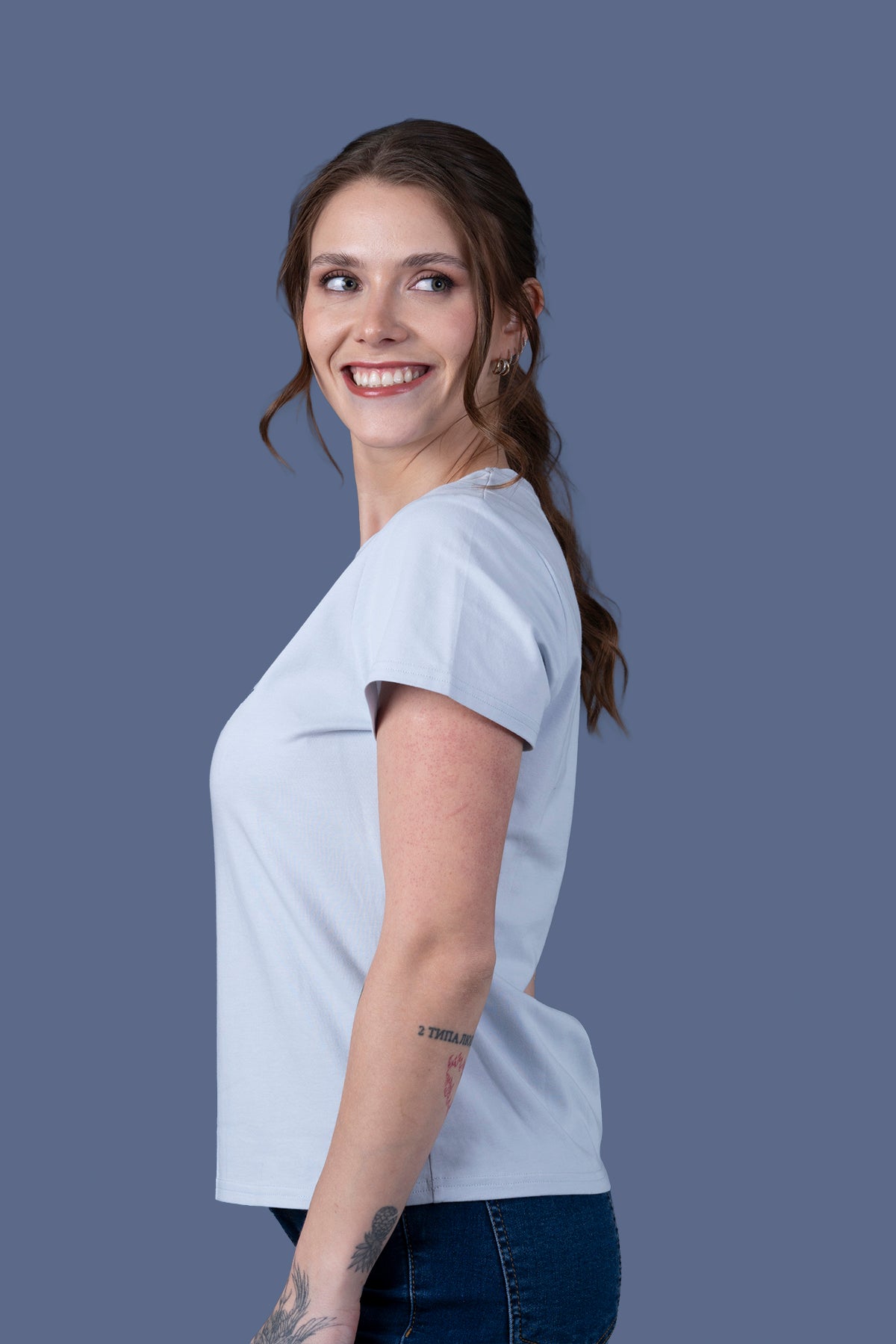 Polera Annie Regular Básica Celeste Efesis