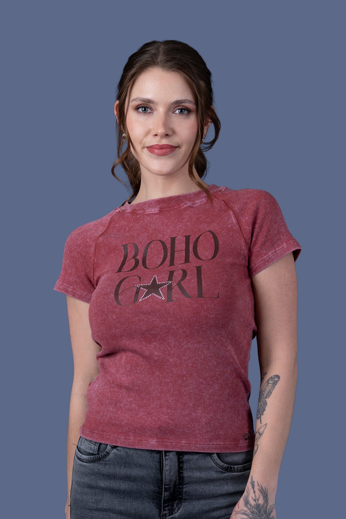 Polera Miller Baby Tee Estampada Burdeo Efesis