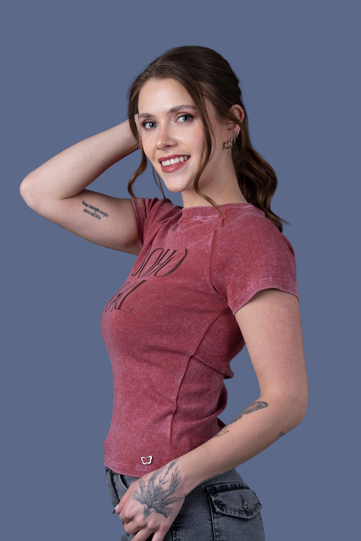 Polera Miller Baby Tee Estampada Burdeo Efesis