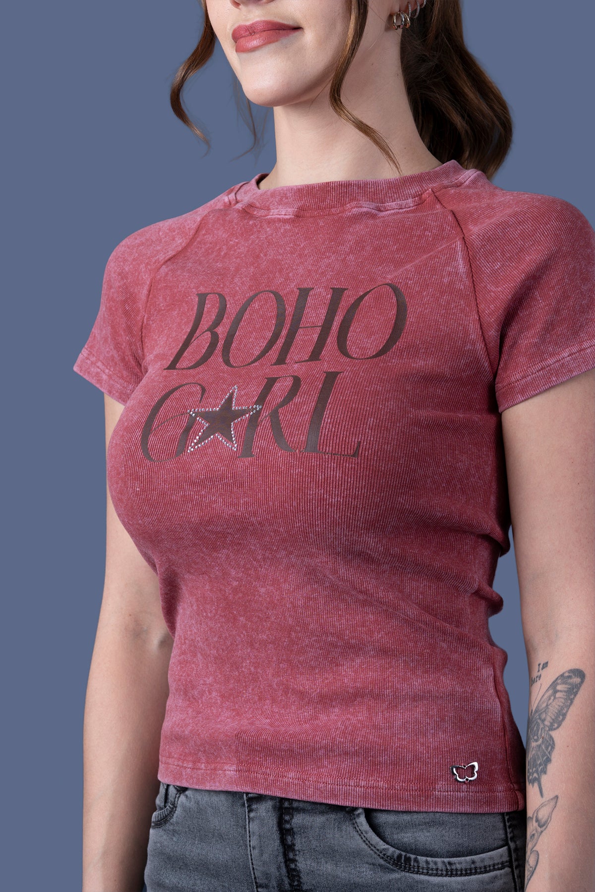 Polera Miller Baby Tee Estampada Burdeo Efesis