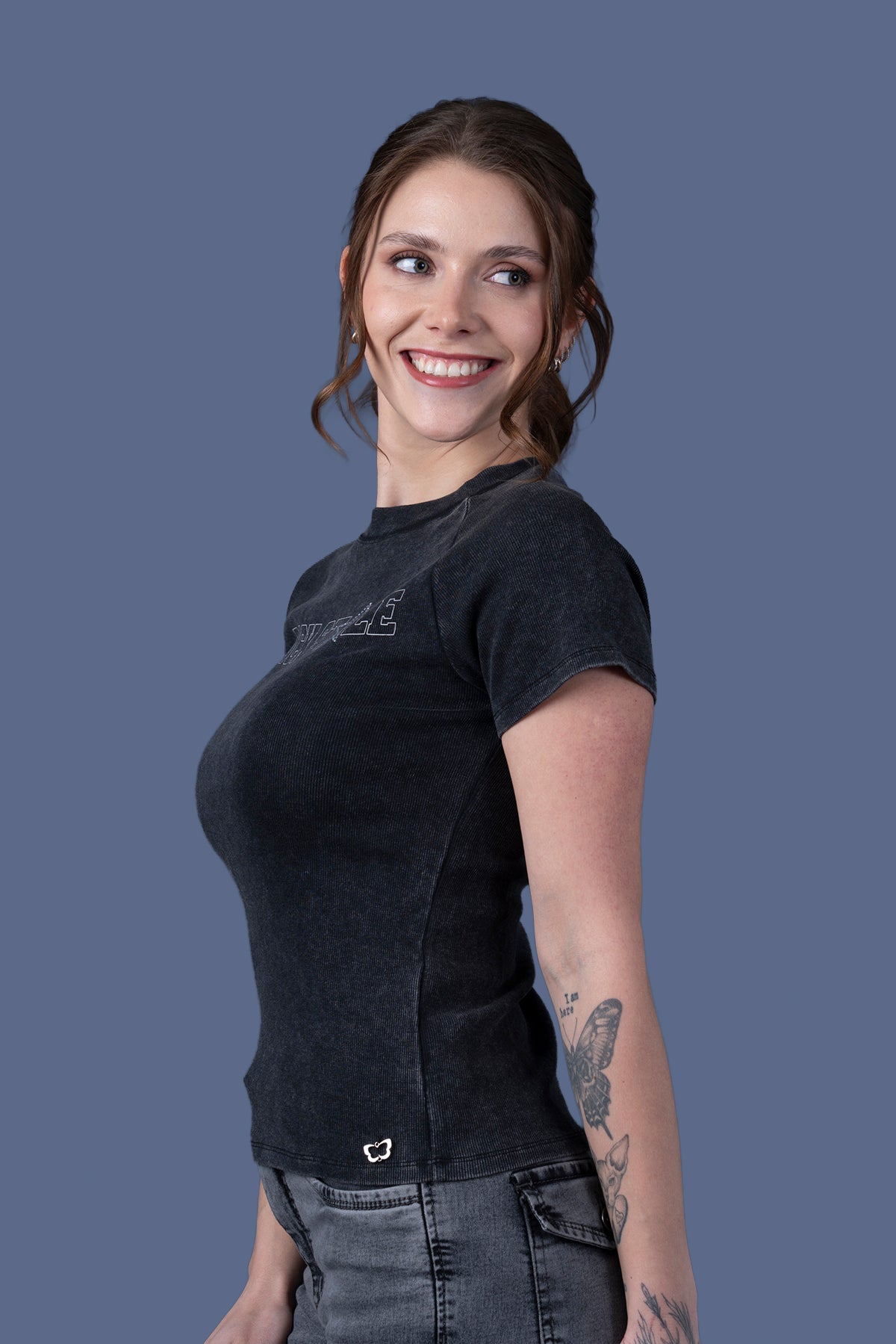 Polera Miller Baby Tee Estampada Negro Efesis