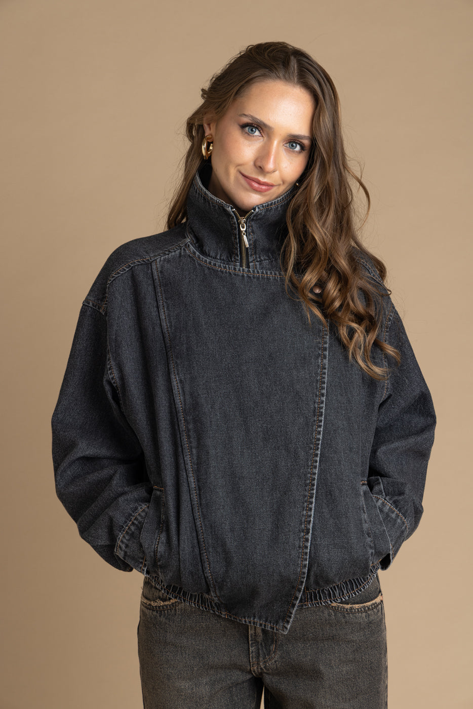 Chaqueta Laniz Oversize Cuello Funnel Pretina Elasticada Negro Efesis