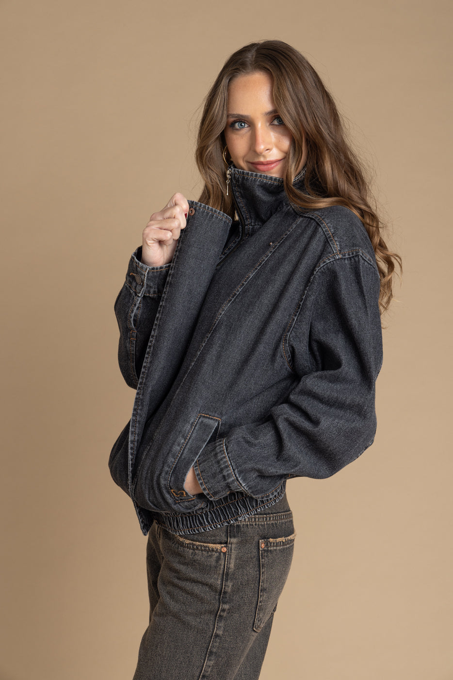 Chaqueta Laniz Oversize Cuello Funnel Pretina Elasticada Negro Efesis