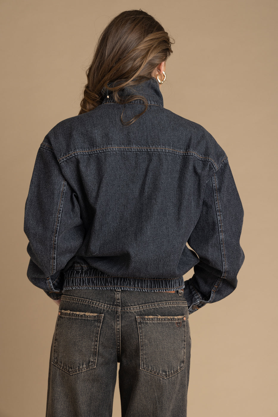 Chaqueta Laniz Oversize Cuello Funnel Pretina Elasticada Negro Efesis
