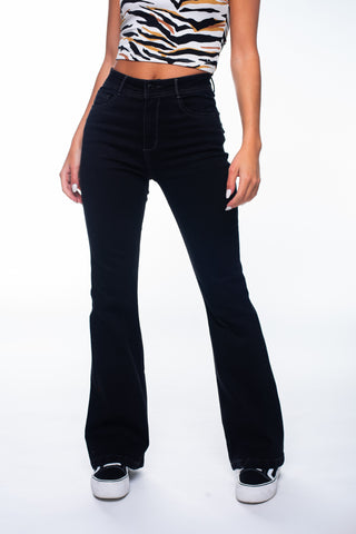 Jeans Feel Flare Hilo Contratono Tapetas Bolsillo Negro Efesis