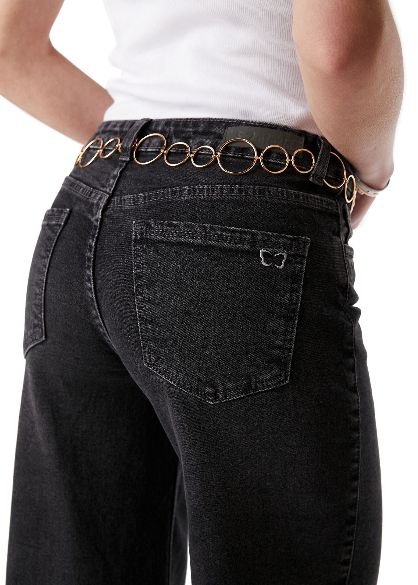 JEANS FLOWER PALAZZO C/ BORDADO NEGRO EFESIS
