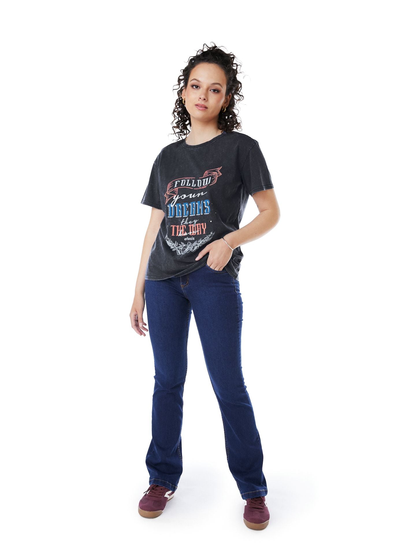 POLERA IKER REGULAR ESTAMPADA NEGRO EFESIS