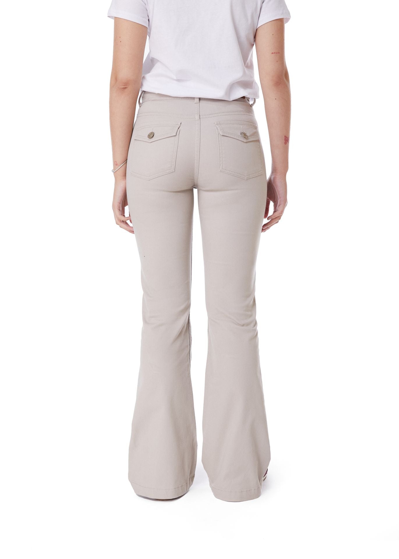 PANTALON FEEL FLARE BOLSILLO C/ TAPETAS BEIGE EFESIS