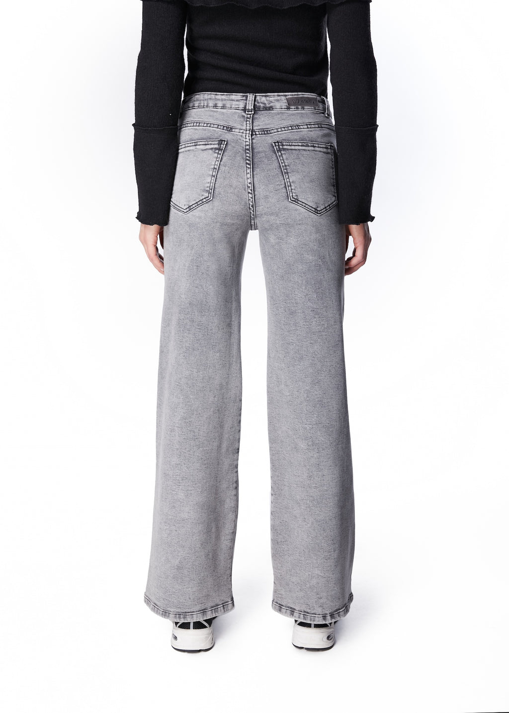 JEANS ZOE PALAZZO BOLSILLO PARCHE