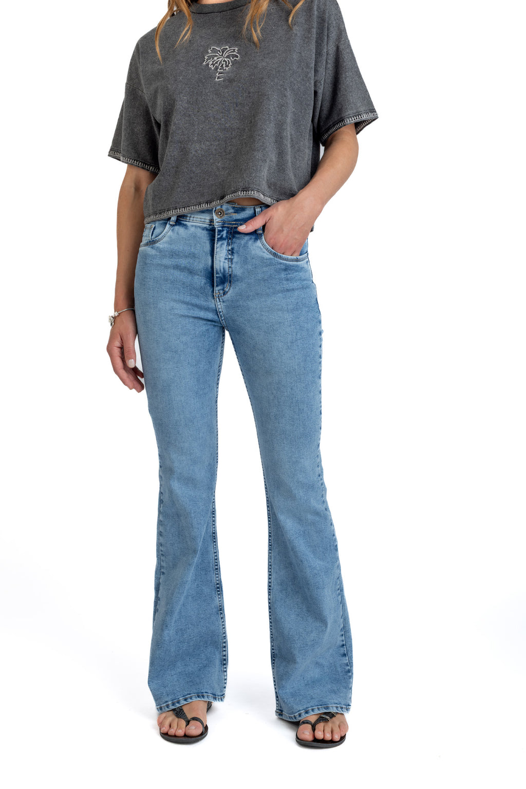JEANS FEEL LIGHT FLARE BOLSILLO C/ TAPETAS