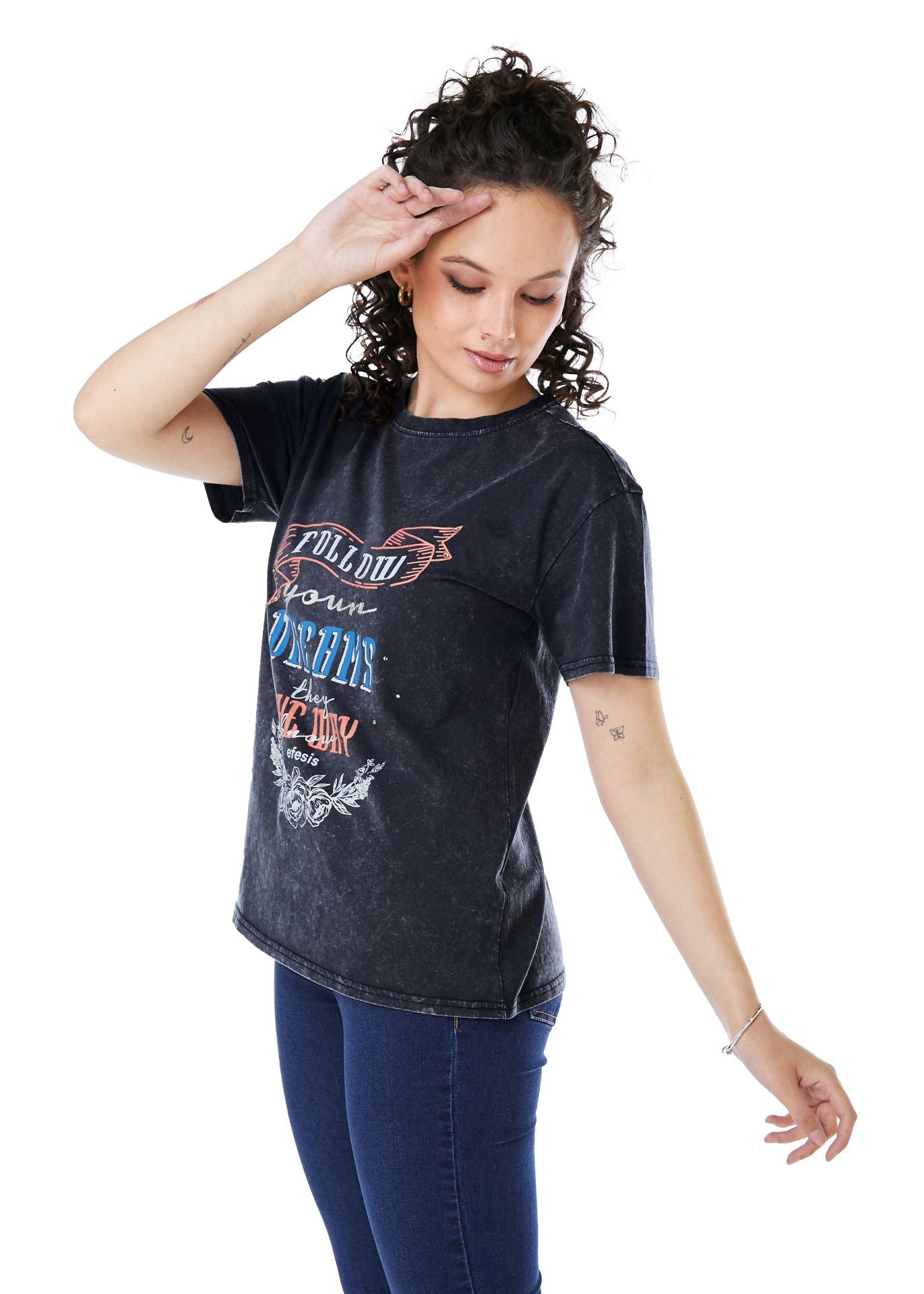 POLERA IKER REGULAR ESTAMPADA NEGRO EFESIS