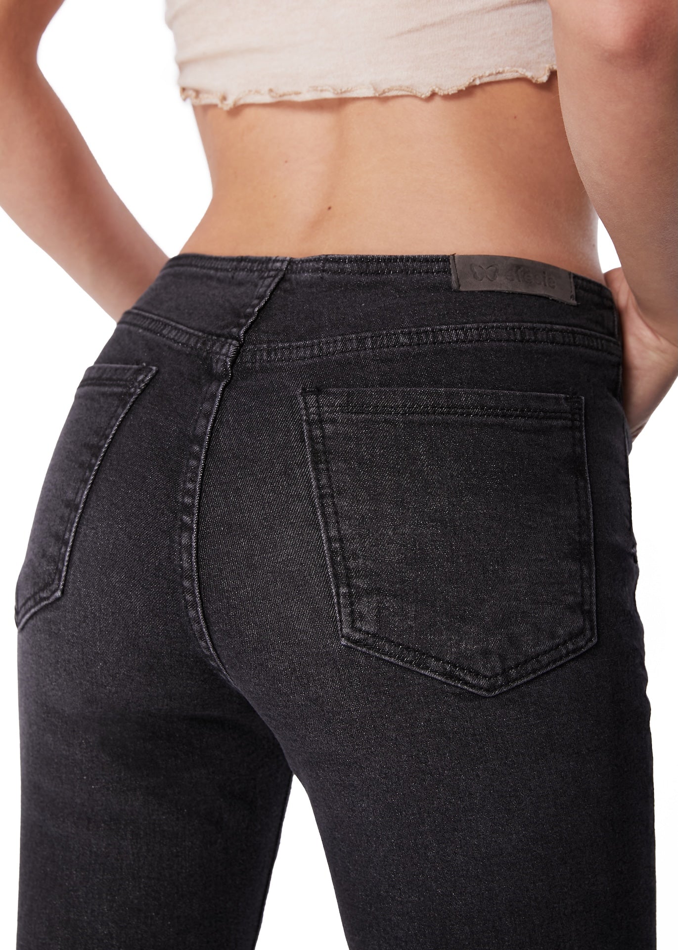 JEANS PRUNY FLARE S/ PRETINA