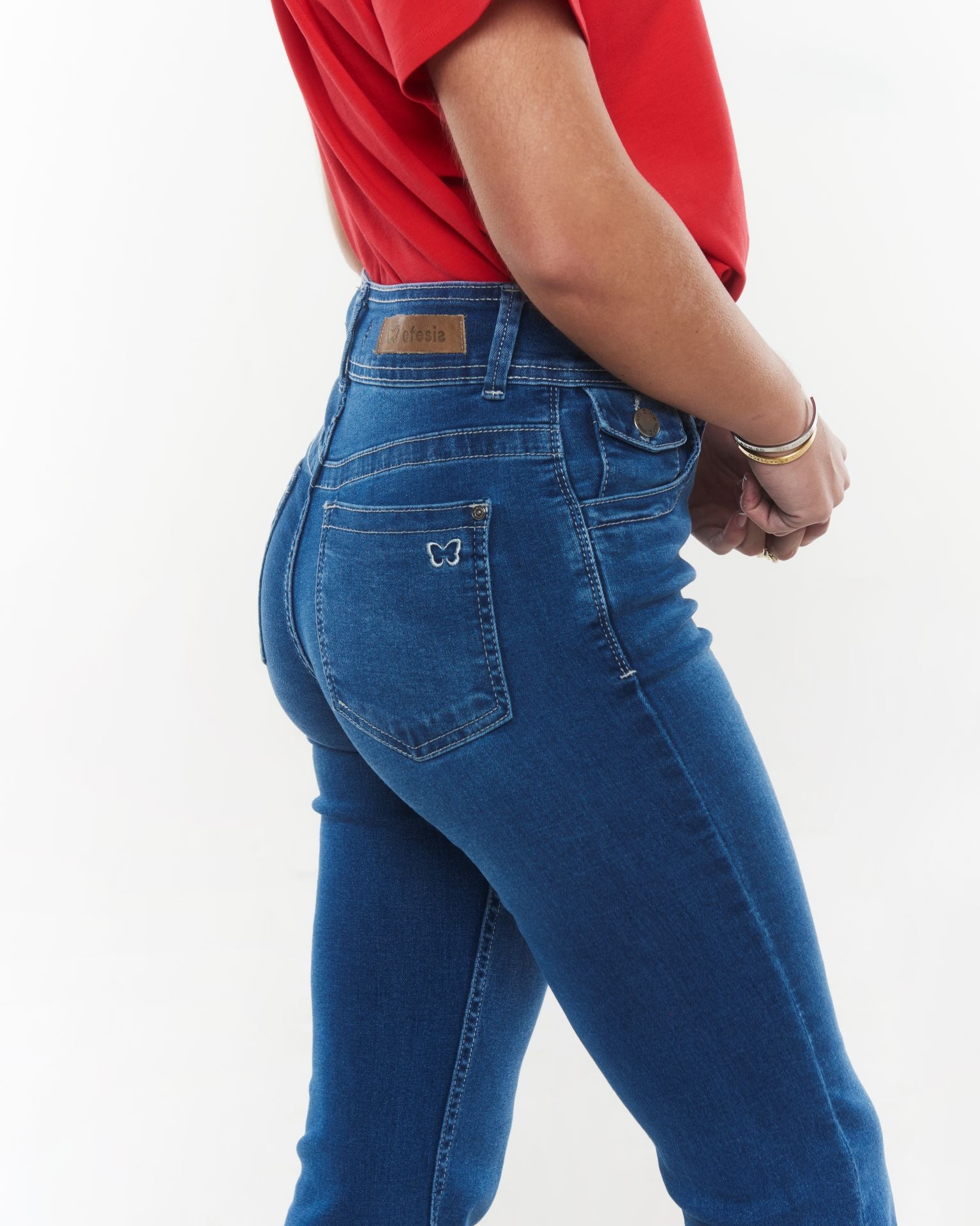 JEANS CELESTE FLARE RELOJERO C/ TAPETA AZUL EFESIS