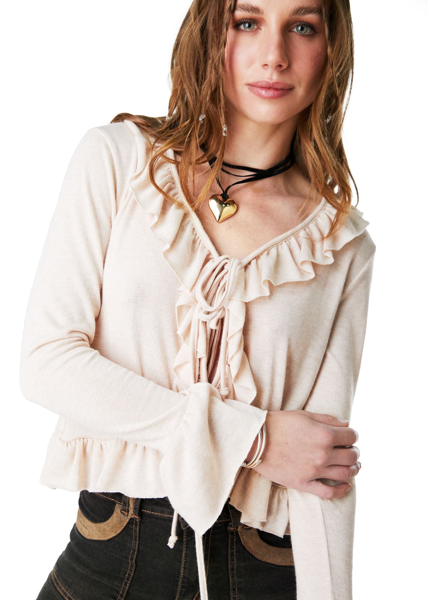 POLERA HANNA REGULAR TIPO BOLERO C/ VUELOS BEIGE EFESIS