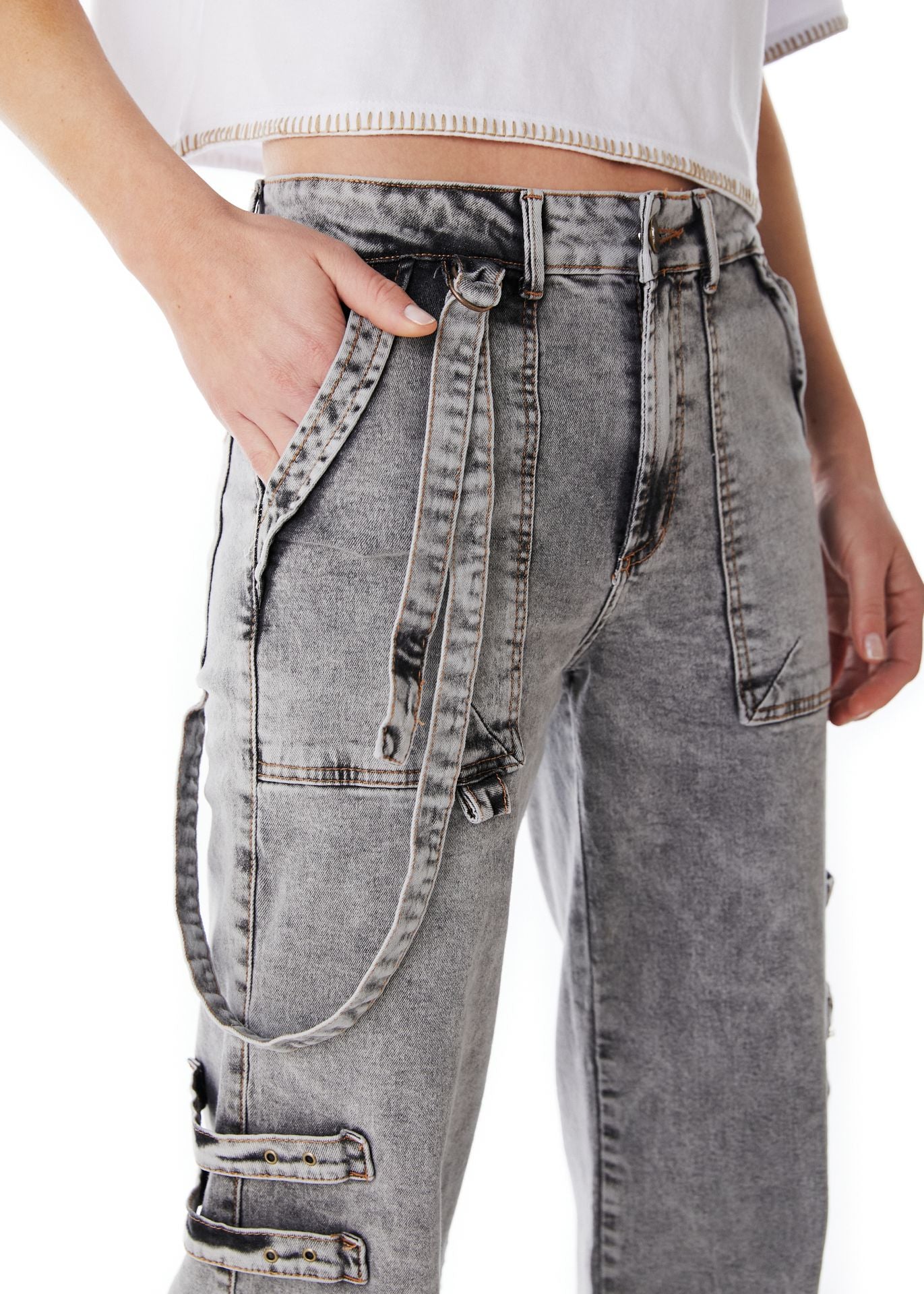 JEANS ZAHIR WIDE TRABAS BOLSILLO PARCHE GRIS EFESIS