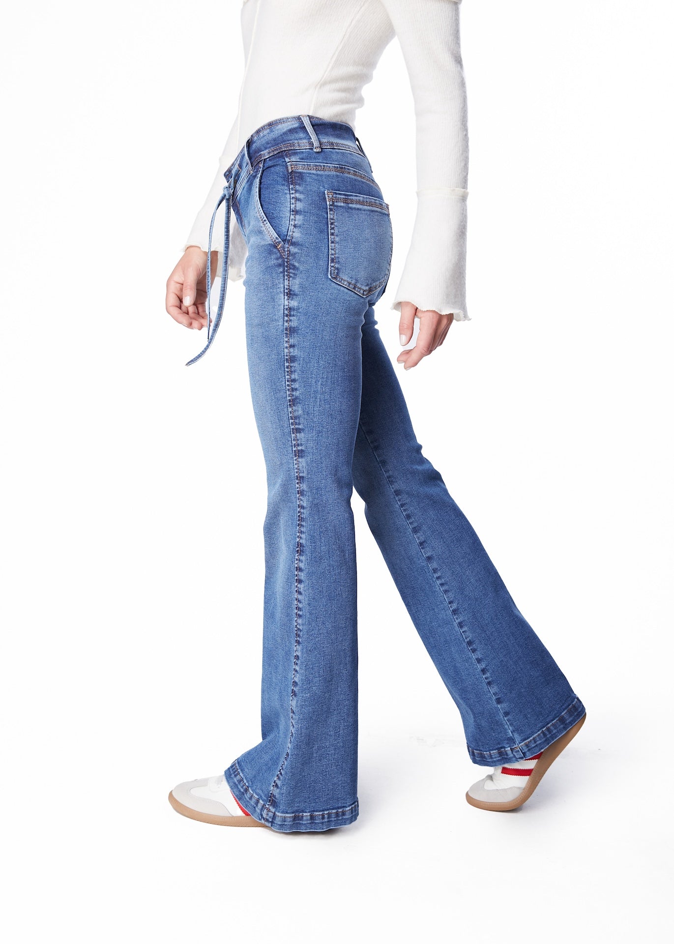 JEANS MACEIO FLARE PRETINA ANCHA C/ LAZO AZUL