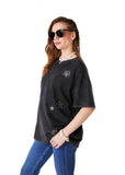 POLERA MELY OVERSIZE GRAVILLADA Y BORDADO GRAFITO EFESIS
