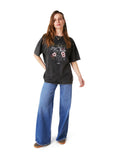 POLERA DICKY OVERSIZE GRAVILLADO Y BORDADO GRAFITO EFESIS