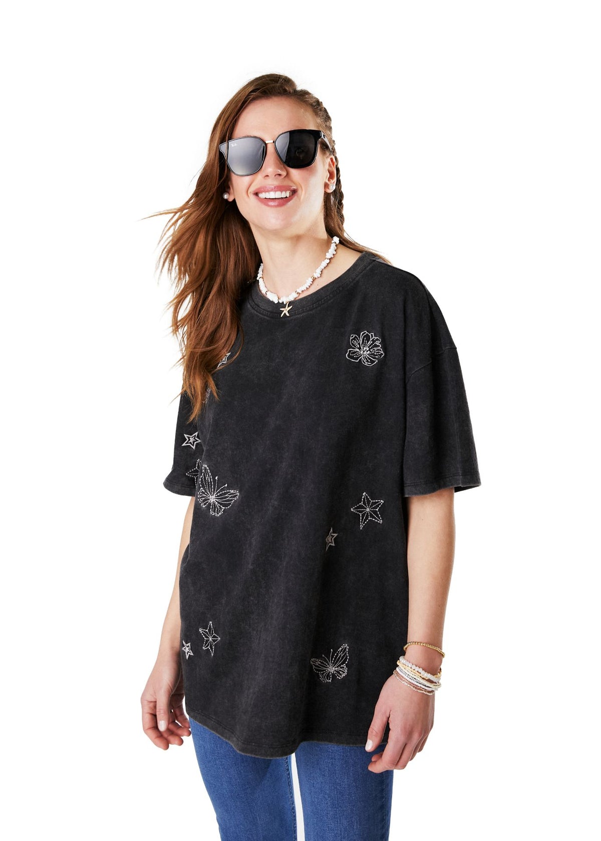 POLERA MELY OVERSIZE GRAVILLADA Y BORDADO GRAFITO EFESIS