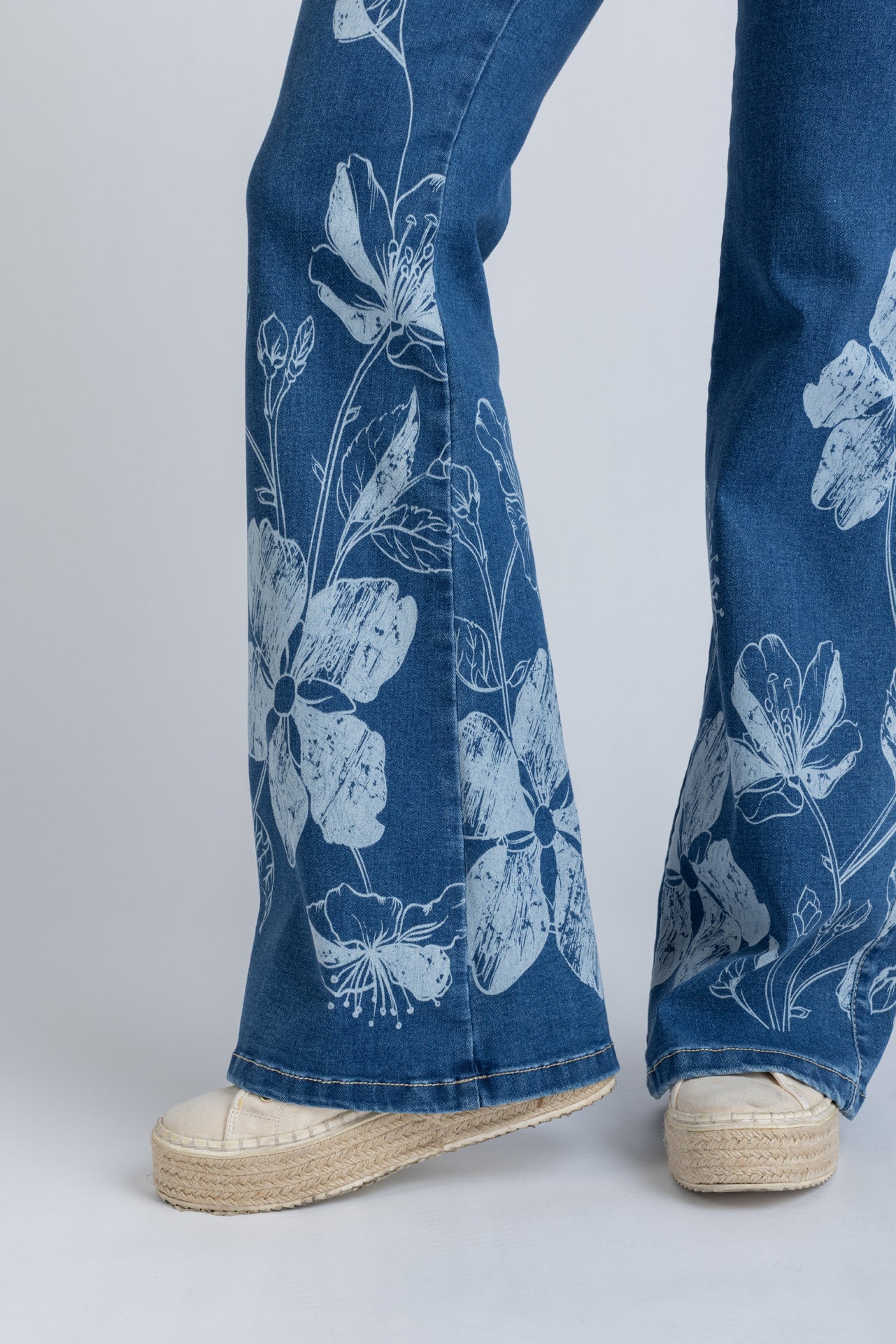 JEANS FLORE FLARE CORROSIVO AZUL EFESIS
