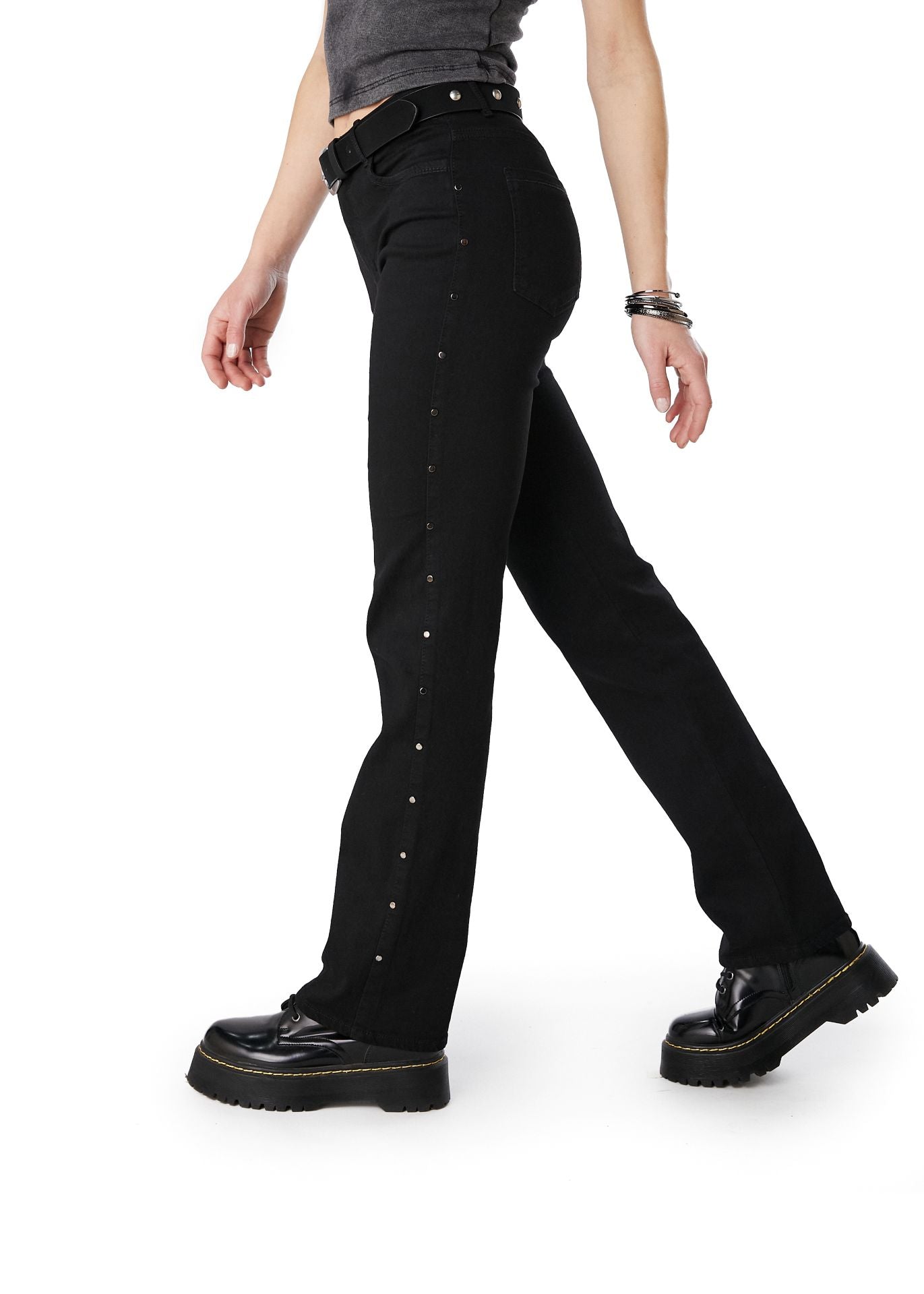 JEANS RUBRUN STRAIGHT - RECTO TACHAS EN COSTADO NEGRO EFESIS