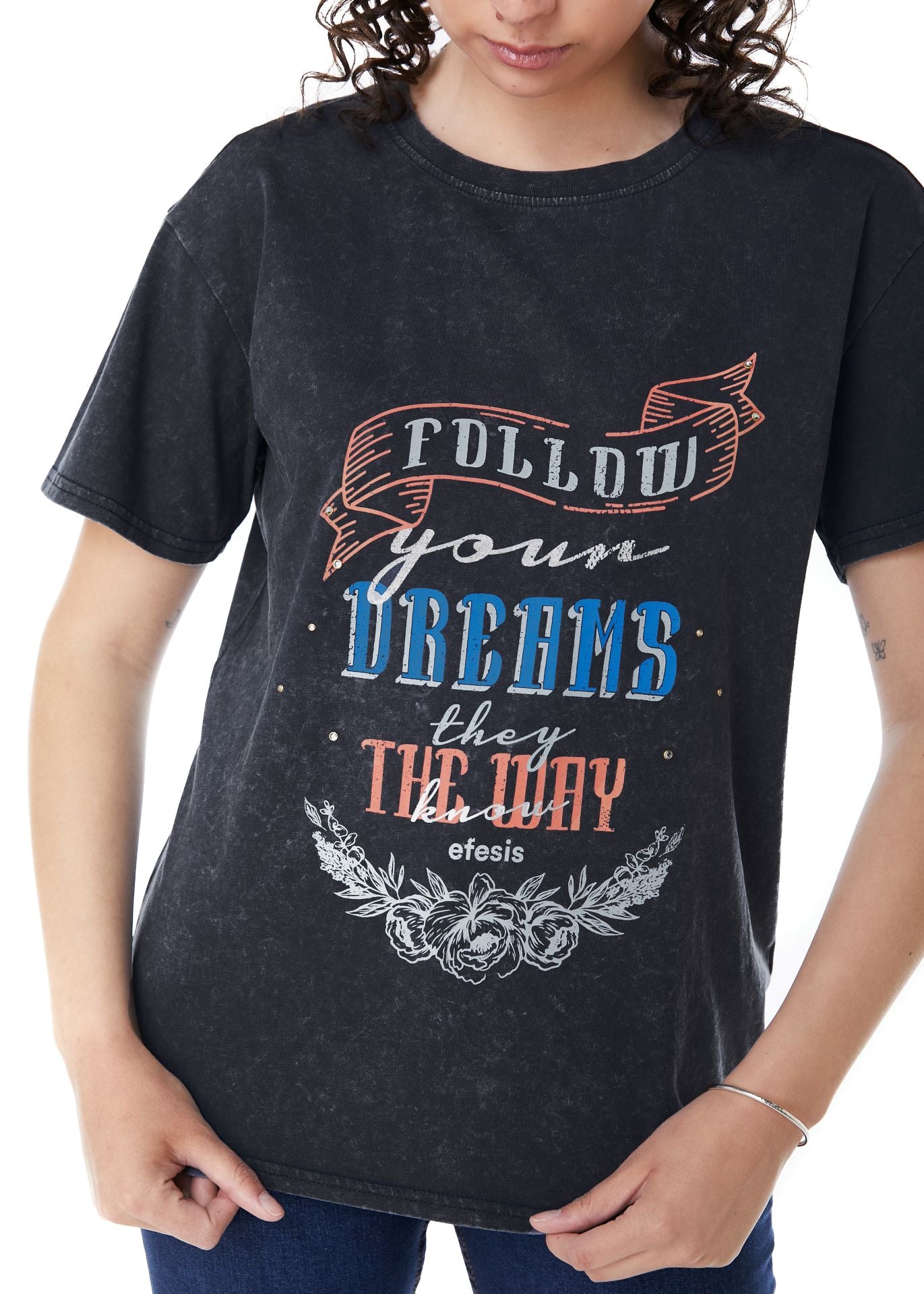 POLERA IKER REGULAR ESTAMPADA NEGRO EFESIS