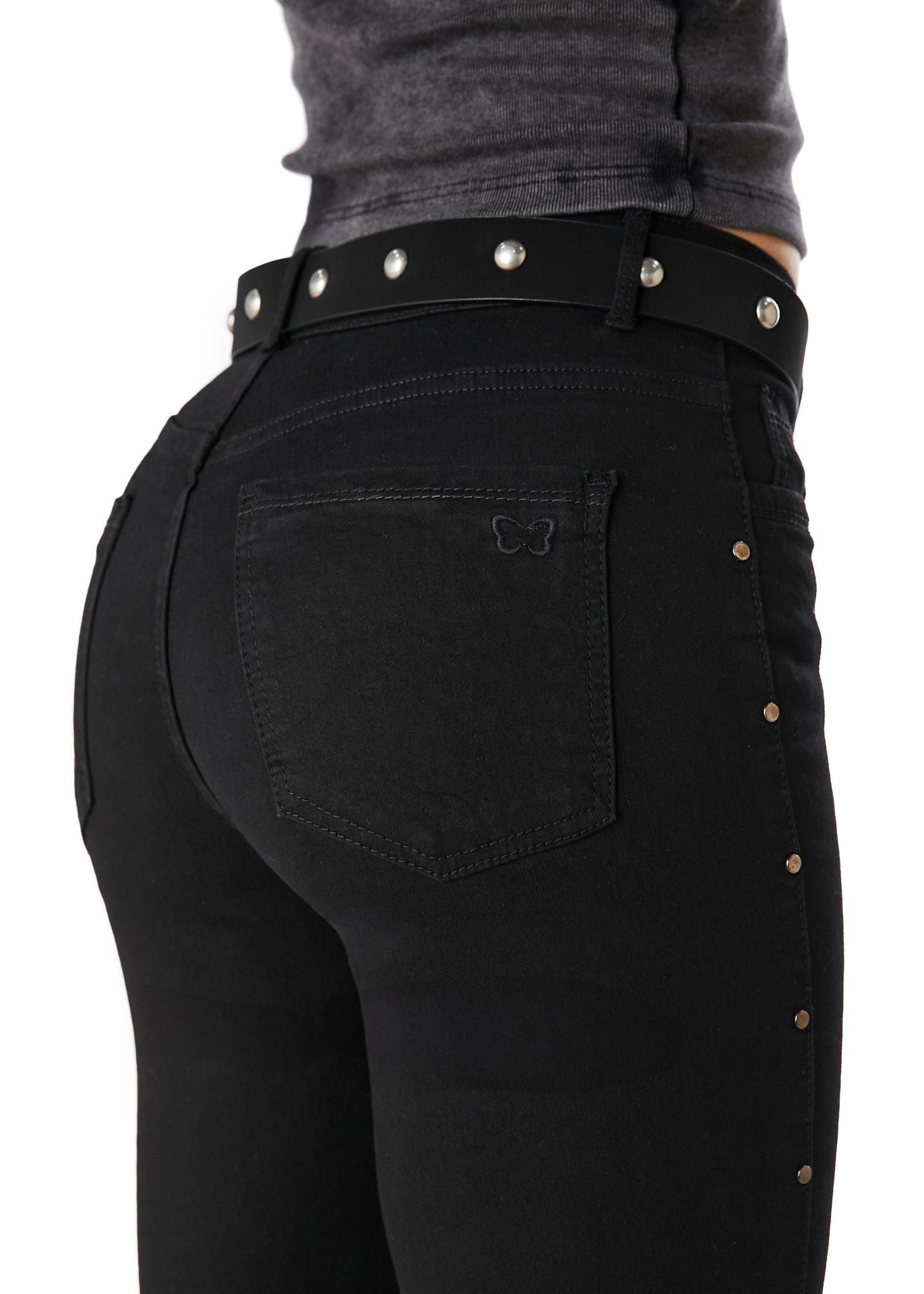 JEANS RUBRUN STRAIGHT - RECTO TACHAS EN COSTADO NEGRO EFESIS