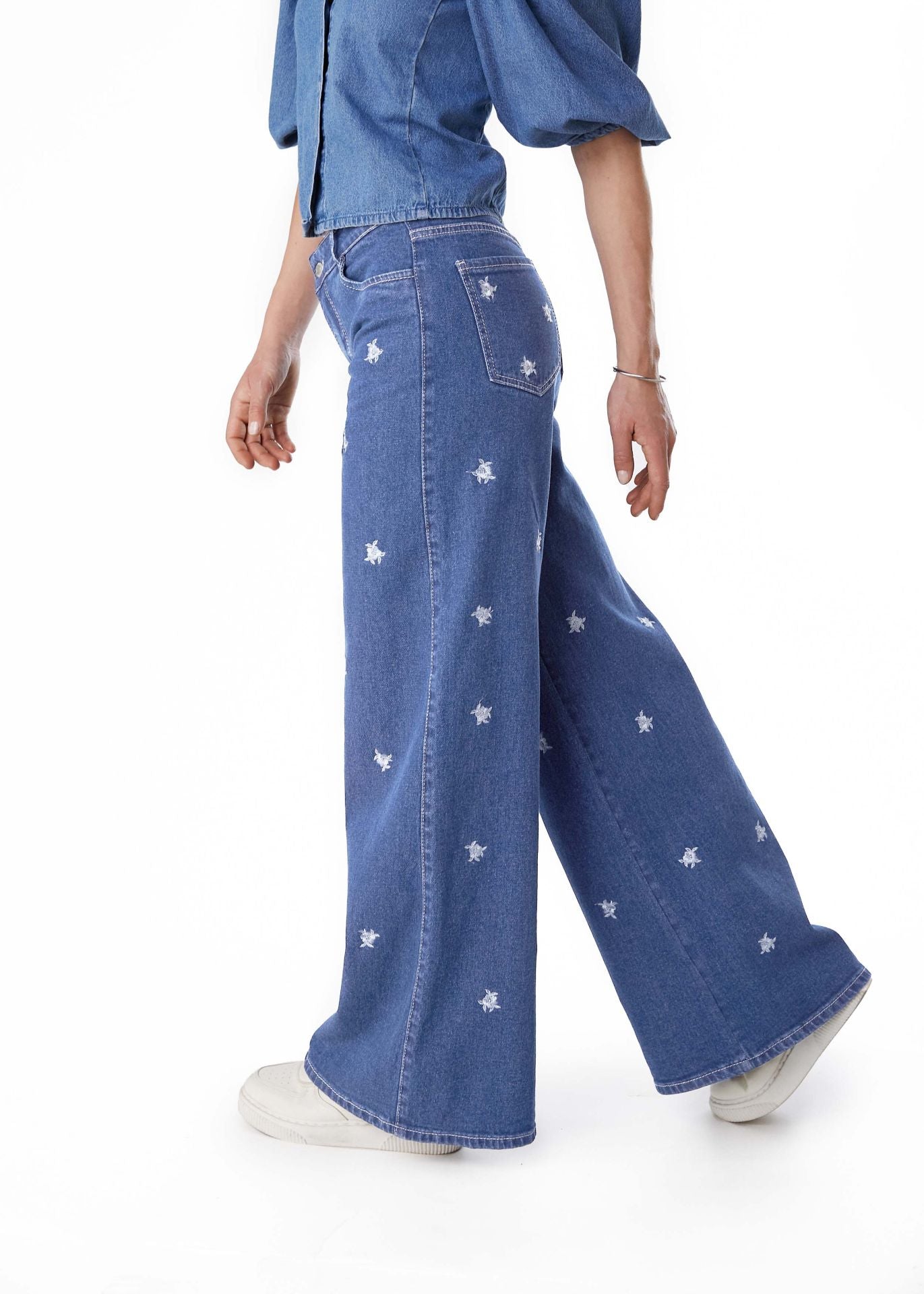 JEANS GAEL PALAZZO FLORES BORDADAS AZUL EFESIS