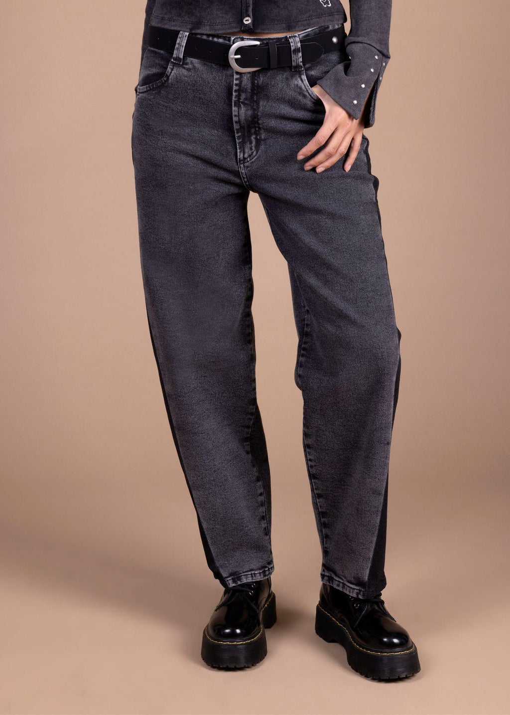 Jeans Polaris Balloon C/Reversa en Costados Negro Efesis