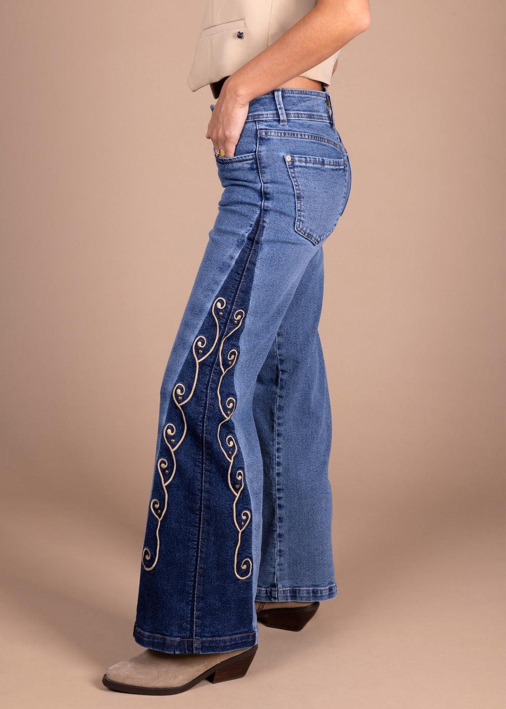 Jeans Virgo Palazzo Bordado y Tachas Azul Efesis