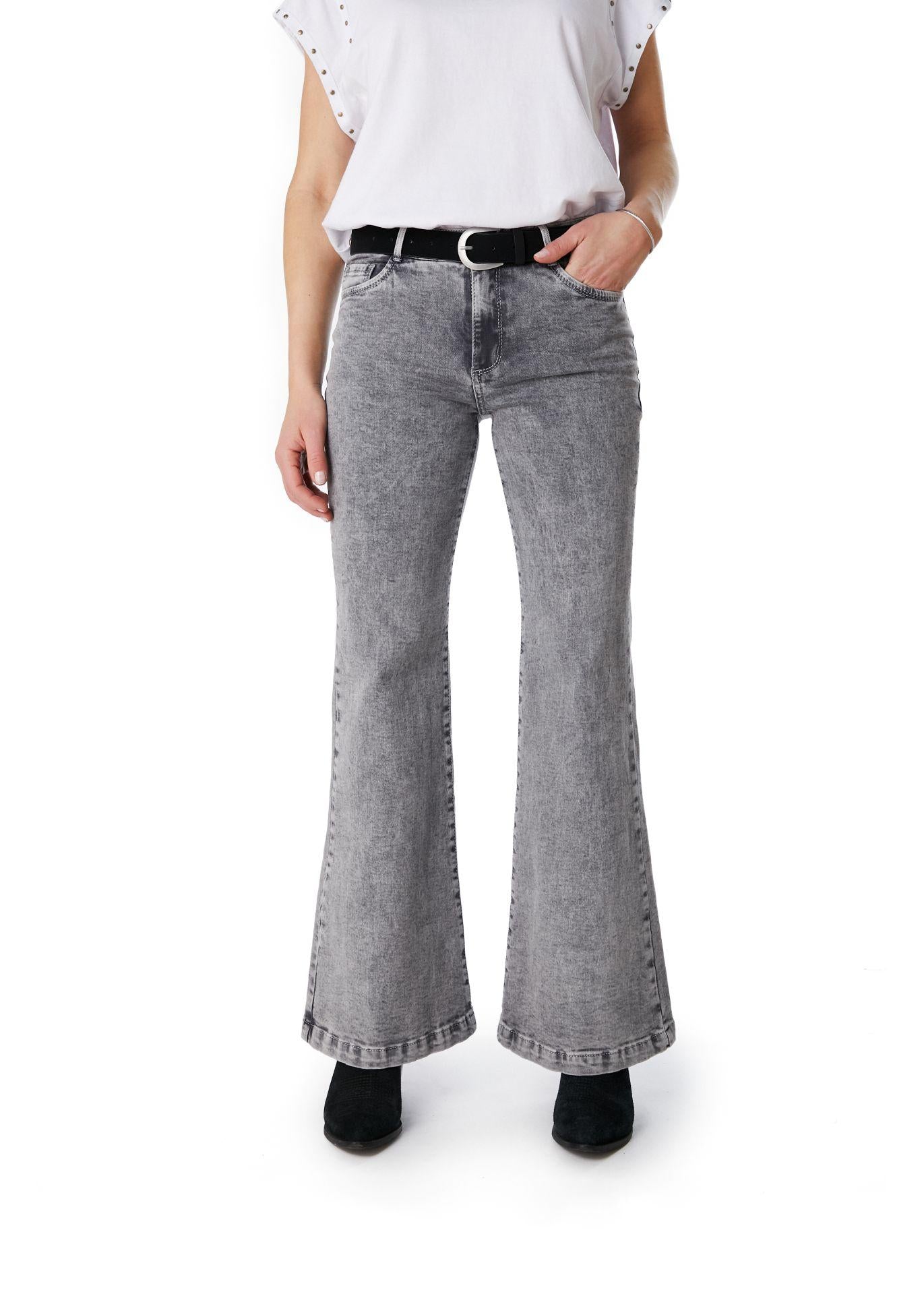 Jeans Kenai Flare Gravillado Estrellas Bolsillo Gris Efesis